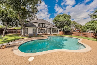 Discover this stunning, one-of-a-kind 4 bedroom & 1 office home - photo 1