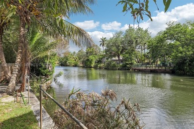Beautifully updated 3-bedroom, 3-bath home located in the - photo 54