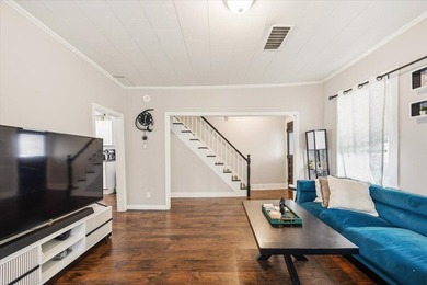 This updated duplex offers a solid opportunity for both - photo 7