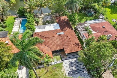 Beautifully updated 3-bedroom, 3-bath home located in the - photo 58