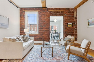 A fantastic two-bedroom, two-bath condo featuring a sun-filled - photo 10