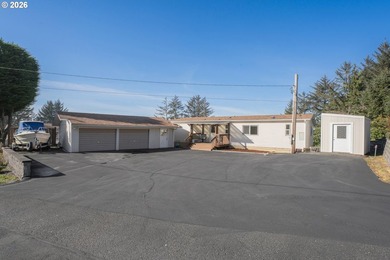 (private lake, pond, coastal) Home For Sale in Winchesterbay Oregon