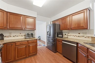 Nestled on a quiet cul-de-sac, this spacious 4-bedroom, 2.5-bath - photo 12