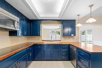 ABSOLUTELY GORGEOUS SINGLE STORY HOME | PRIME EAST BOCA RATON - photo 13