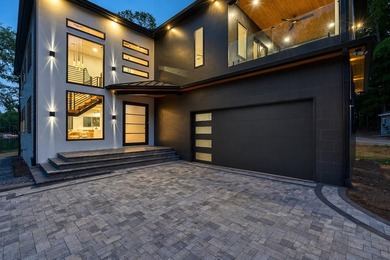 Stunning Modern Lakefront New Construction | 150 Ft of Lake - photo 4