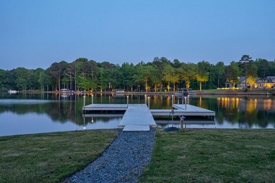 Stunning Modern Lakefront New Construction | 150 Ft of Lake - photo 5