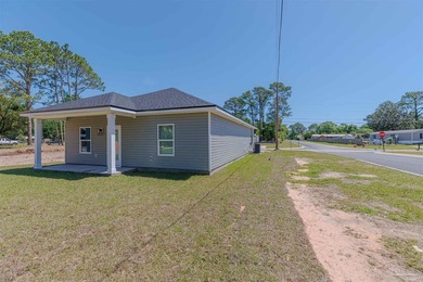 $5k seller Concessions and a new NEW FENCED YARD .. builder had - photo 16