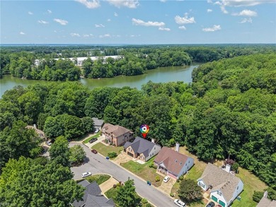 Nestled on a quiet cul-de-sac, this spacious 4-bedroom, 2.5-bath - photo 26