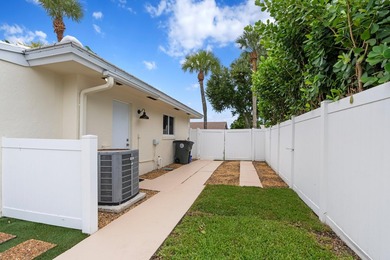 ABSOLUTELY GORGEOUS SINGLE STORY HOME | PRIME EAST BOCA RATON - photo 31