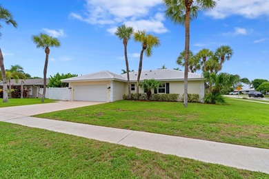 ABSOLUTELY GORGEOUS SINGLE STORY HOME | PRIME EAST BOCA RATON - photo 35