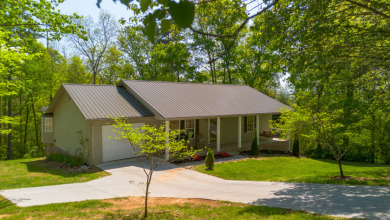Lake Home For Sale in Jefferson City, Tennessee