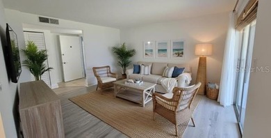 Welcome to this beautifully remodeled first-floor 1-bedroom - photo 4