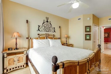 Beautiful three-bedroom, three-bath corner-unit condo with - photo 13
