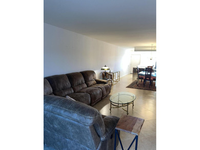 Beautiful Lake & Fountain View, 2 Bed / 2 Bath, Substantially - photo 15