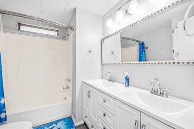 Enjoy true WATERFRONT living in this NEWLY REMODELED - photo 16
