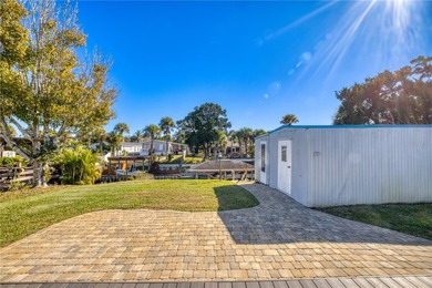 Enjoy true WATERFRONT living in this NEWLY REMODELED - photo 18