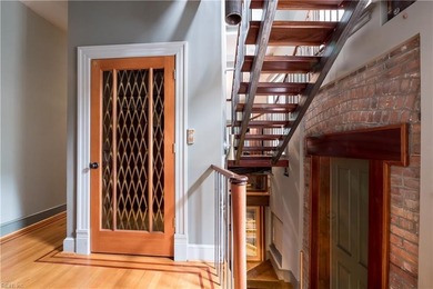 Built in 1898 by Danish engineers, this impressive Ghent home - photo 18