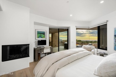 This exquisitely remodeled Apache Cottage captures the essence - photo 19
