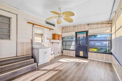 Enjoy true WATERFRONT living in this NEWLY REMODELED - photo 21