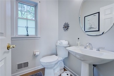 Welcome home to this beautifully updated Colonial, ideally - photo 22