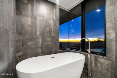 This exquisitely remodeled Apache Cottage captures the essence - photo 25