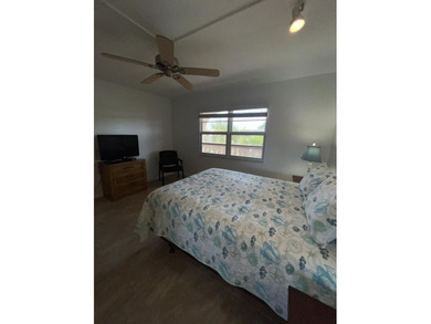 Beautiful Lake & Fountain View, 2 Bed / 2 Bath, Substantially - photo 26