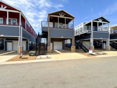 Lake Lewisville Home For Sale in Oak Point Texas