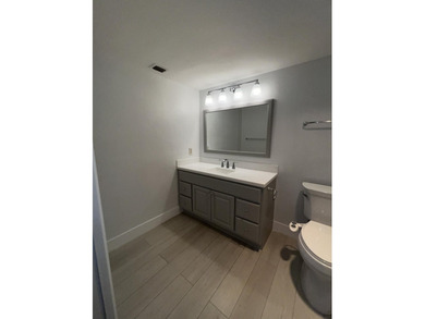 Beautiful Lake & Fountain View, 2 Bed / 2 Bath, Substantially - photo 37