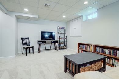 Welcome home to this beautifully updated Colonial, ideally - photo 38