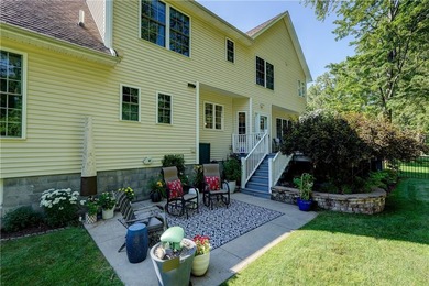 Welcome home to this beautifully updated Colonial, ideally - photo 40