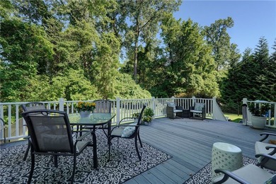 Welcome home to this beautifully updated Colonial, ideally - photo 41