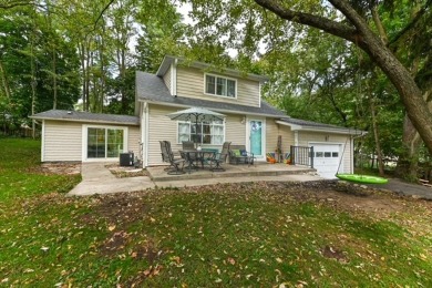 Lake Home For Sale in Williams Bay, Wisconsin