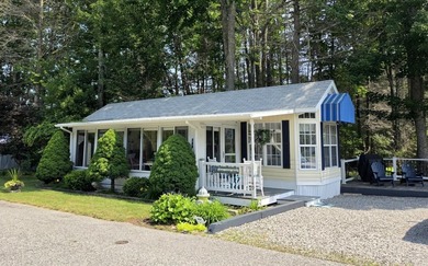 Absolutely beautiful Summer Home in highly sought after Resort! - photo 1