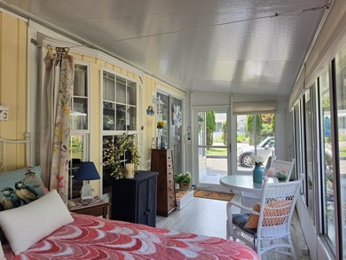 Absolutely beautiful Summer Home in highly sought after Resort! - photo 5
