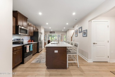 MOTIVATED SELLERS--PRICED TO SELL! Don't miss this move-in-ready - photo 10