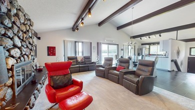 Experience modern luxury with the privacy and outdoor lifestyle - photo 6