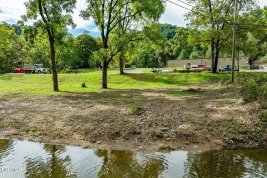 Watauga Lake Home Sale Pending in Butler Tennessee