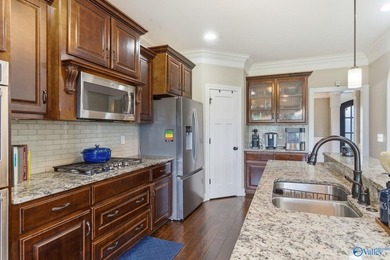 **10k towards buyers closing costs with acceptable offer**Rare - photo 18