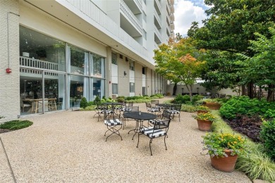 Prime Turtle Creek location! Stunning condo in the heart of