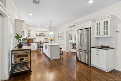 This exceptional Montauk retreat is masterfully designed for - photo 10