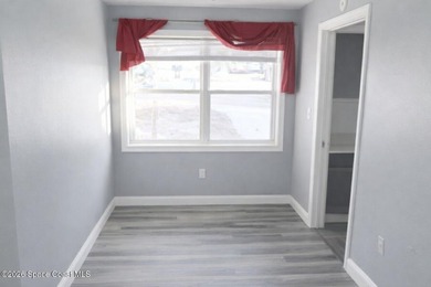 No HOA! Enjoy a light and bright interior with a fully fenced - photo 3