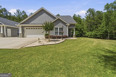 393 Scuffleboro Road offers a rare blend of Southern warmth and - photo 2