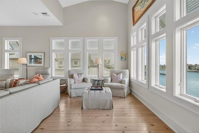 OPEN CANAL VIEWS, FLOATING BOAT SLIPS, ELEVATOR, PREMIER