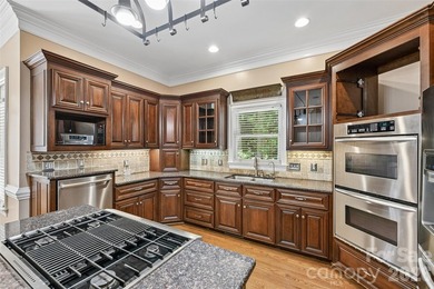 Experience the best of Ardrey Acres living in this picturesque - photo 18