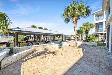 Stunning Waterfront Home with Gulf Access and Deep Water Boating - photo 31