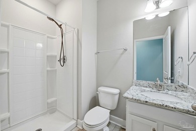 Beautifully maintained all-brick home offering 4 bedrooms plus - photo 33