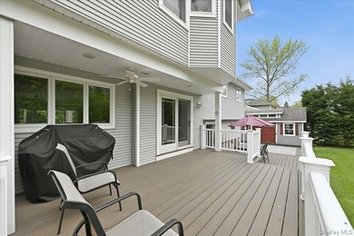 Welcome to this Stunning 4 bedroom, 3.5 bath expanded - photo 39