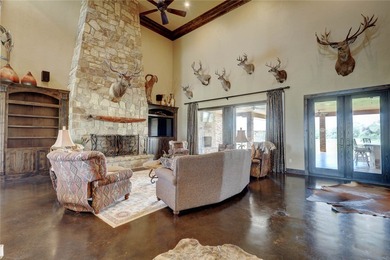 Step into a world of luxury and tranquility at 1901 Glenoak Dr - photo 9
