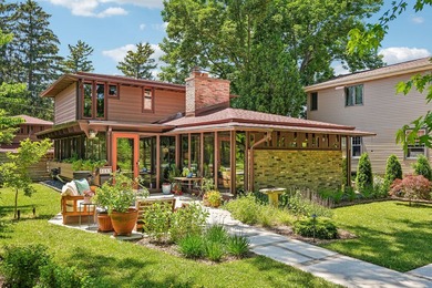 One of a Kind Mid-Century Modern home designed by renowned - photo 1
