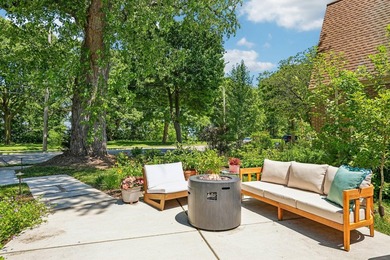 One of a Kind Mid-Century Modern home designed by renowned - photo 5